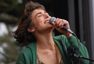 Why Jade Castrinos left Edward Sharpe and the Magnetic Zeros - StreamDiag