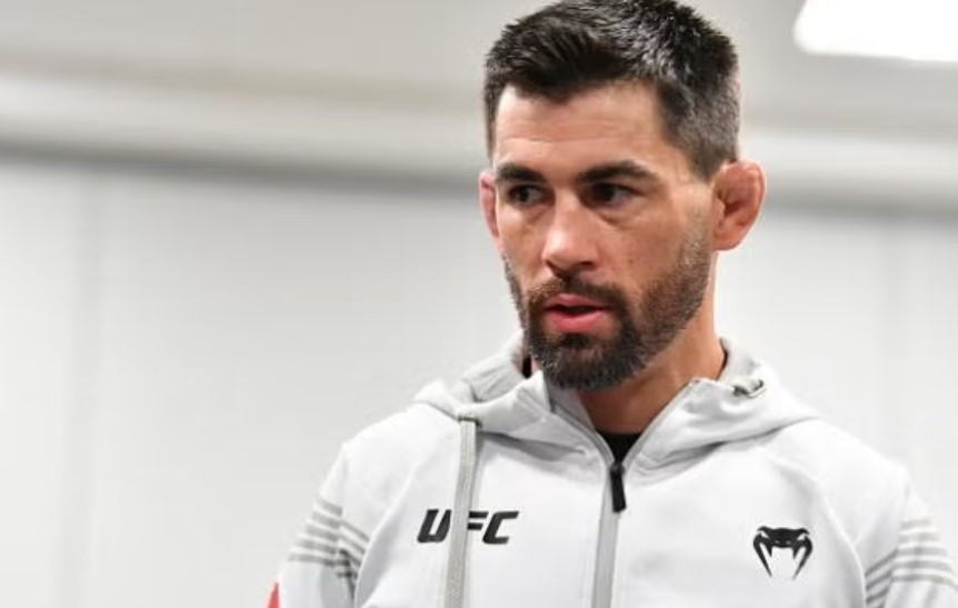 Domonick Cruz is a former bantamweight champion.