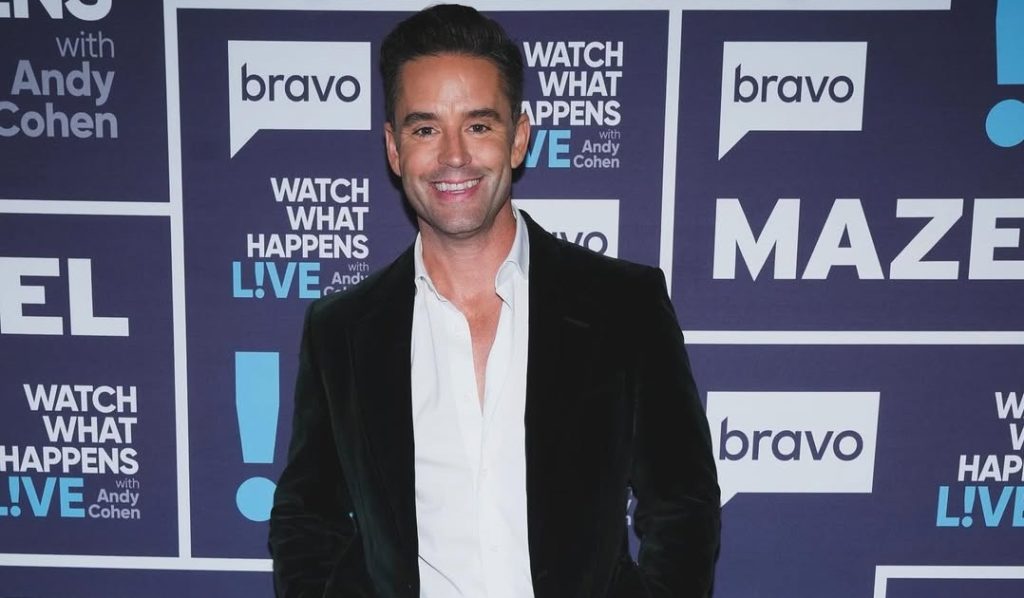 Jesse Lally is a luxury real estate agent.