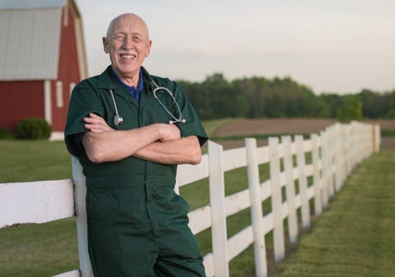 How Much Does Dr. Pol Make Per Episode? Here’s What We Know StreamDiag