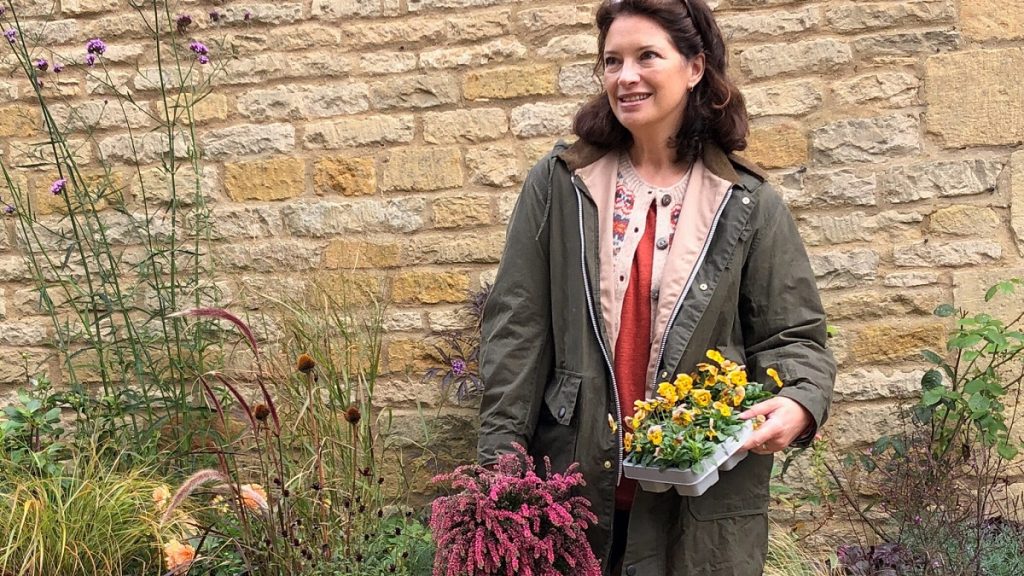 Before becoming a gardening expert, Rachel de Thame had a successful career in modelling and acting.