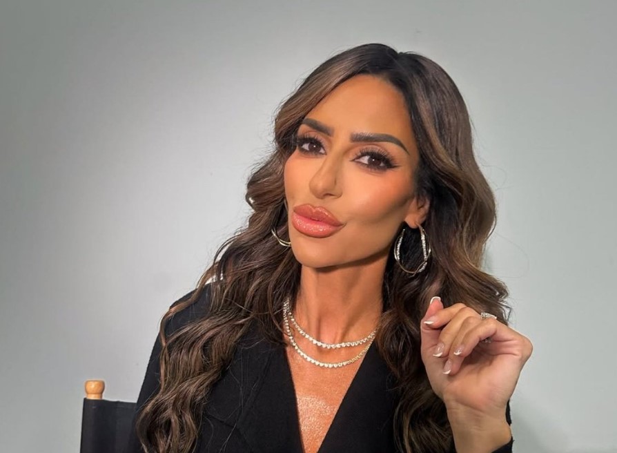 Rulla is married to a prominent Podiatrist in Rhode Island, Brian.