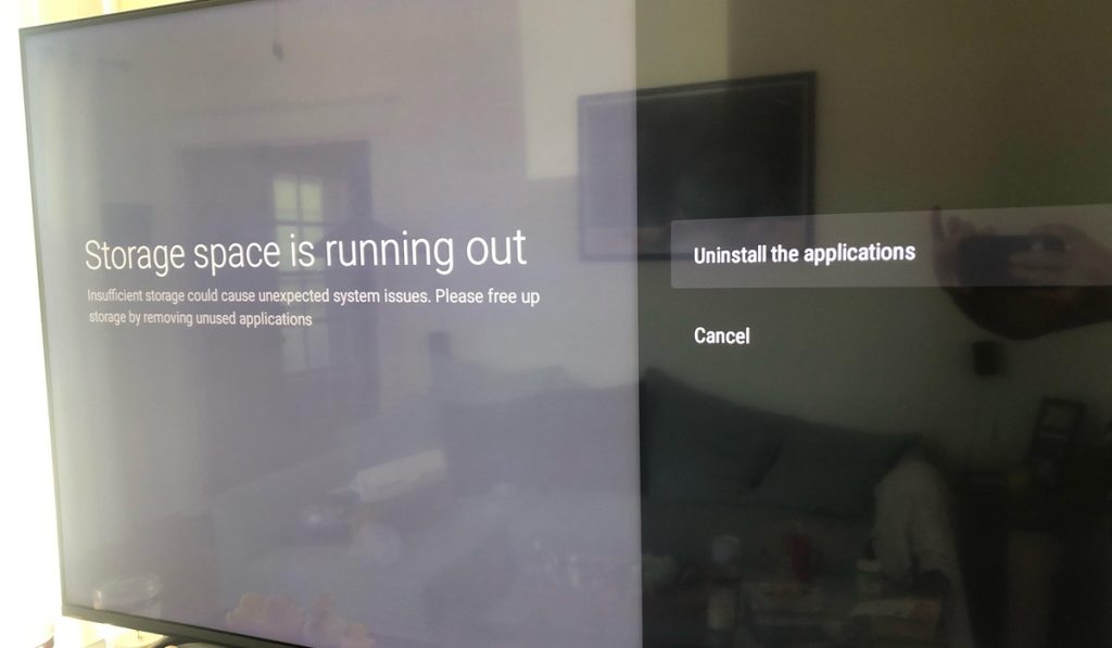 Having too many apps installed or running on your Smart TV can overload the device's memory resources.